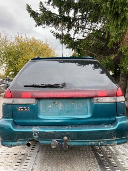 Photo 4 - Subaru Legacy 1998 y parts