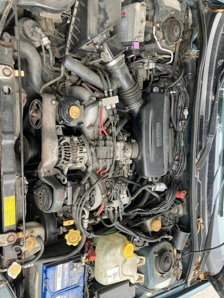 Photo 6 - Subaru Legacy 1998 y parts