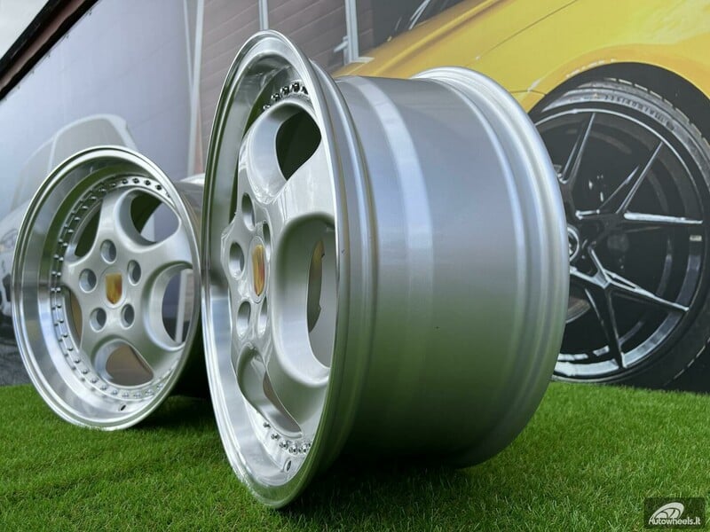 Photo 14 - Autowheels Porsche 964 speedline style light alloy R18 rims