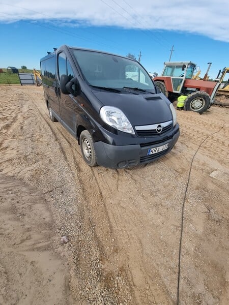 Opel Vivaro 2008 г Грузовой микроавтобус