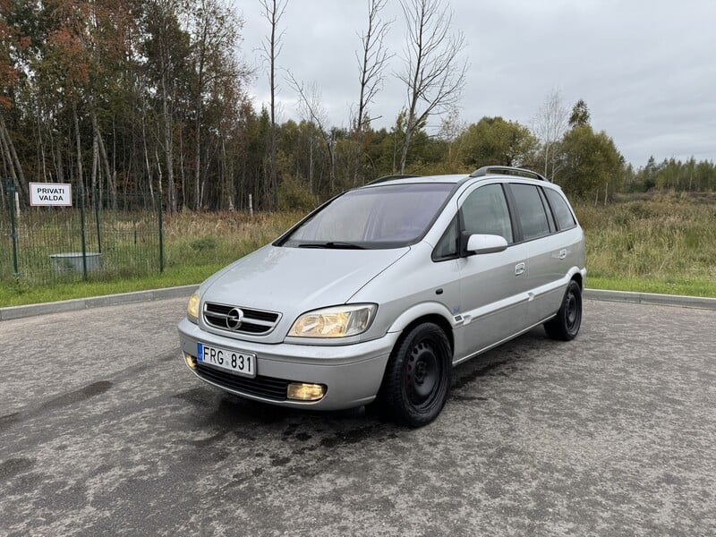 Opel Zafira 2002 m Vienatūris