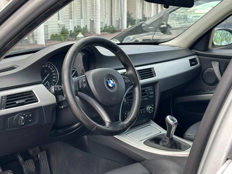 Nuotrauka 7 - Bmw 318 2008 m Universalas