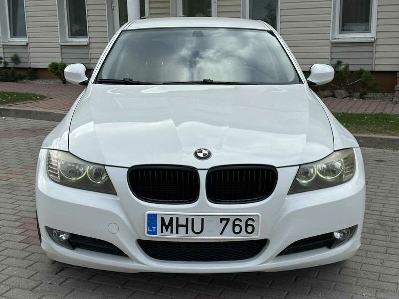 Nuotrauka 2 - Bmw 318 2009 m Universalas