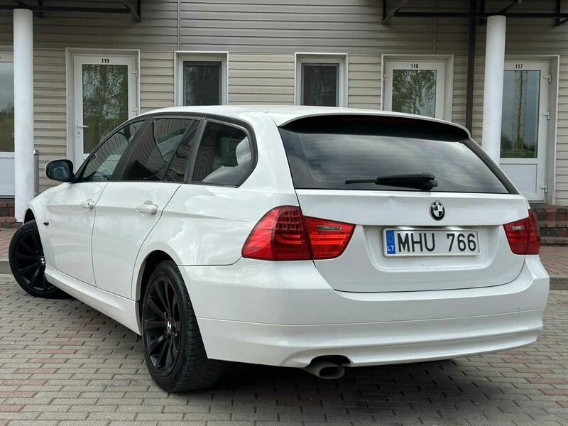 Nuotrauka 4 - Bmw 318 2009 m Universalas