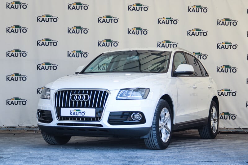 Audi Q5 2012 y Off-road / Crossover