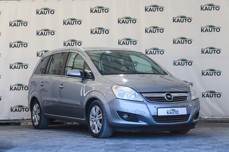 Photo 2 - Opel Zafira 2008 y Van