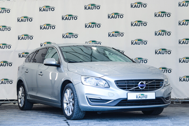 Фотография 2 - Volvo v60 2013 г Универсал