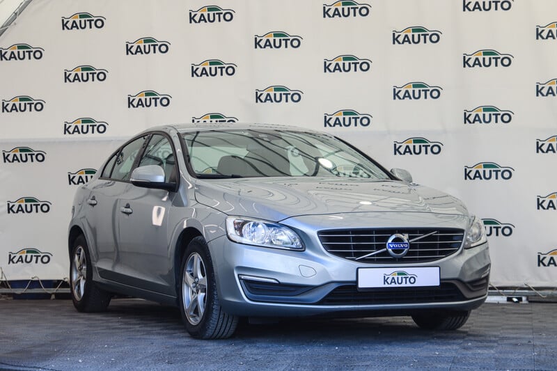 Photo 2 - Volvo S60 2015 y Sedan