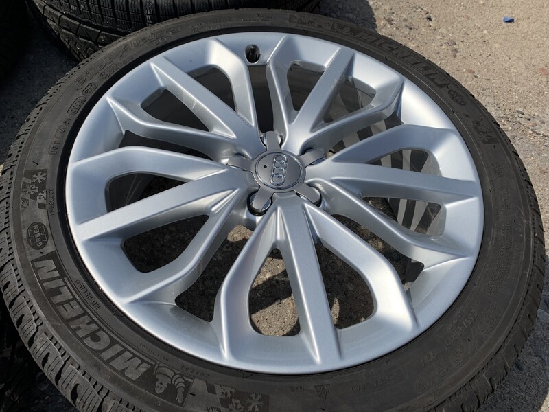 Photo 3 - Audi Siunciam, 7.5J ET33 light alloy R19 rims