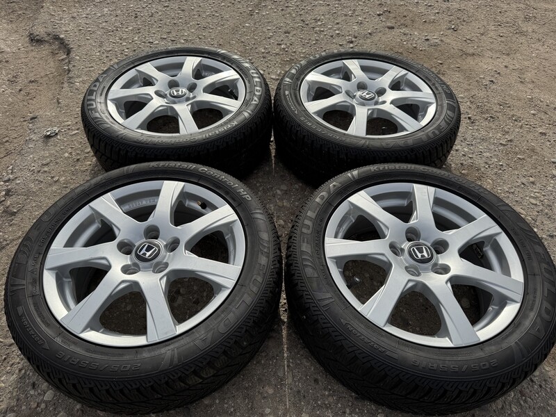 Honda Siunciam, 6.5J ET50 light alloy R16 rims