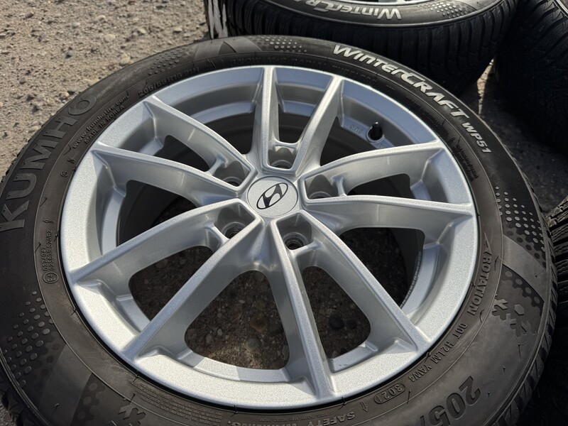 Photo 2 - Hyundai Siunciam, 6.5J ET50 light alloy R16 rims