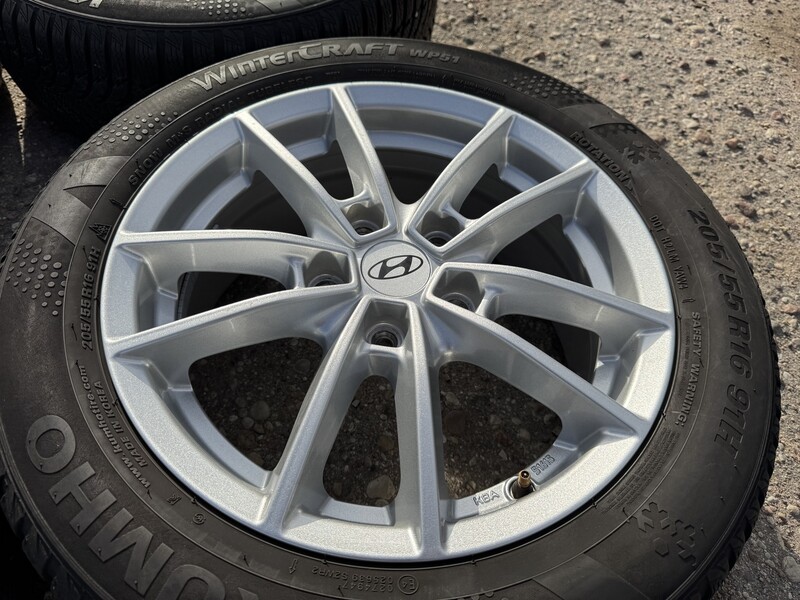 Photo 3 - Hyundai Siunciam, 6.5J ET50 light alloy R16 rims