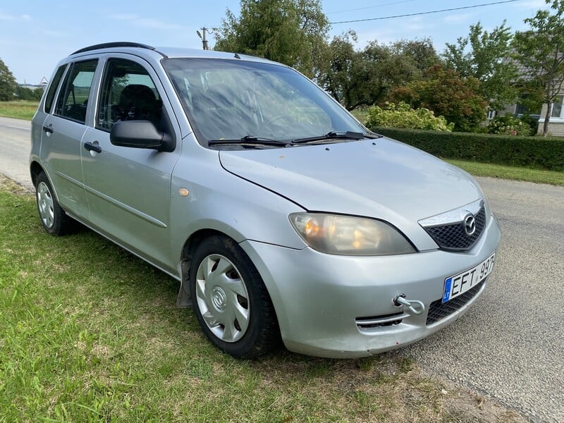 Mazda 2 I 2003 y