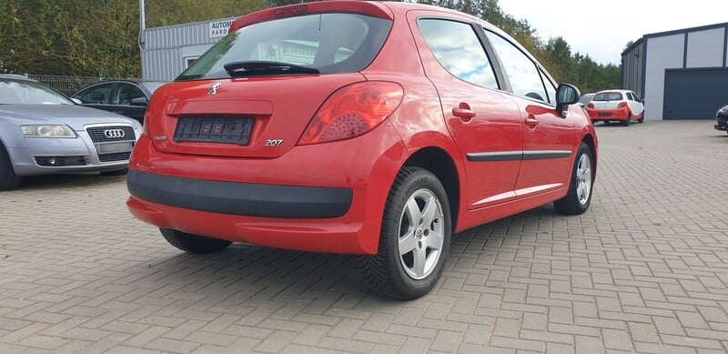 Photo 5 - Peugeot 207 2009 y Hatchback