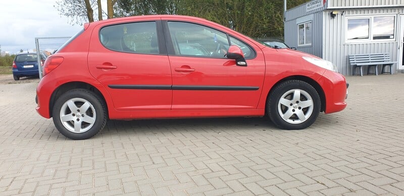 Photo 6 - Peugeot 207 2009 y Hatchback