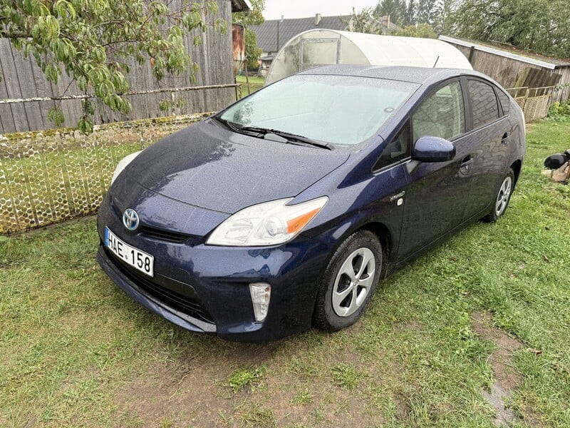 Toyota Prius 2629 2012 m