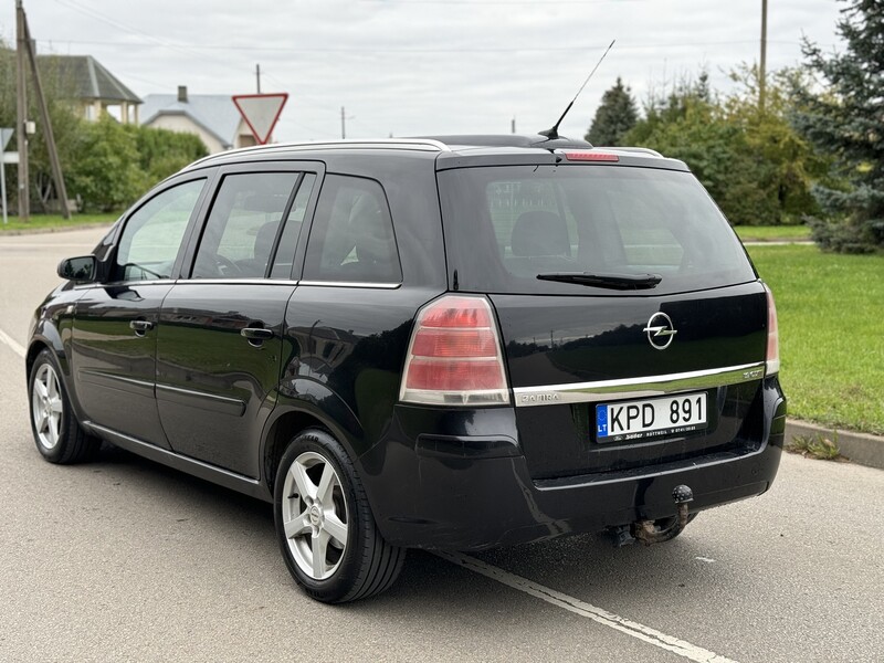 Фотография 7 - Opel Zafira B 2007 г