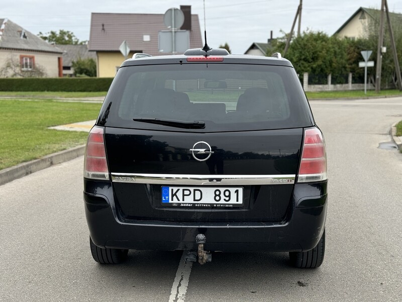 Фотография 9 - Opel Zafira B 2007 г