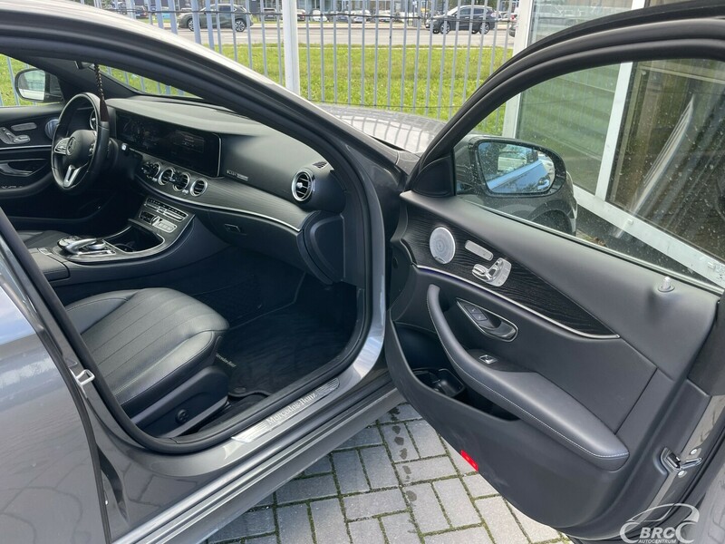 Photo 3 - Mercedes-Benz E 350 2.0 Automatas 2020 y