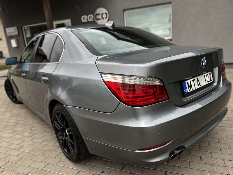 Photo 6 - Bmw 530 E60 d 2008 y