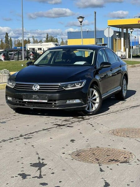 Фотография 4 - Volkswagen Passat 2015 г Седан