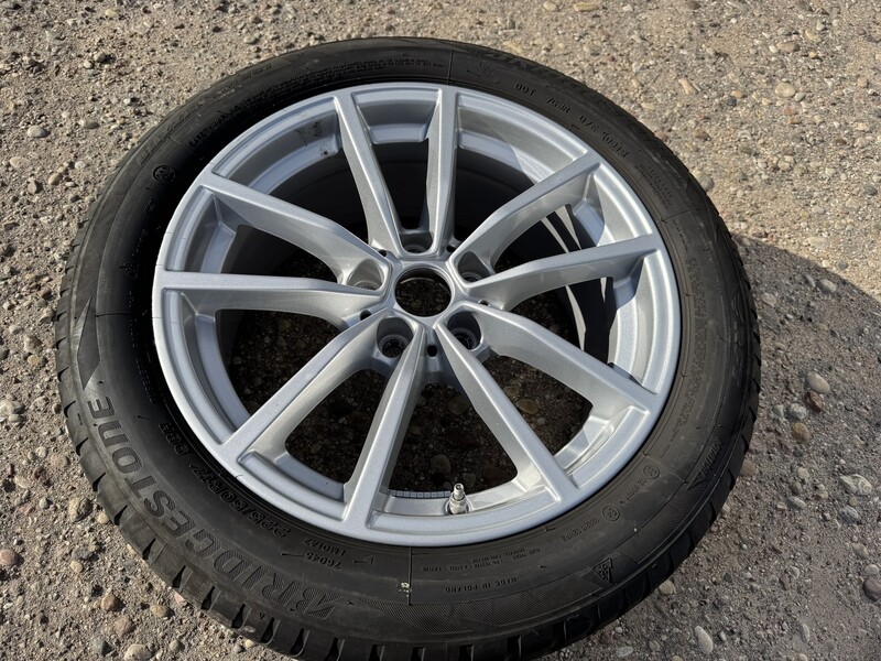 Фотография 13 - Bridgestone SIunciam, 3-4mm 2019 R17 зимние шины для автомобилей