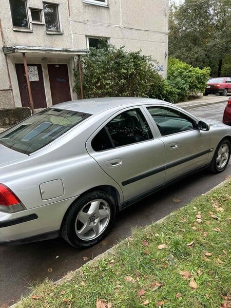 Volvo S60 2003 г Седан