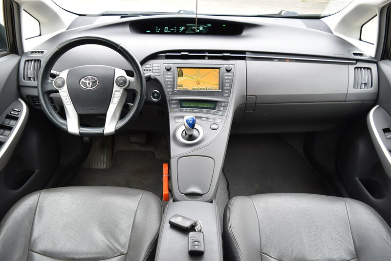 Photo 12 - Toyota Prius III 2009 y