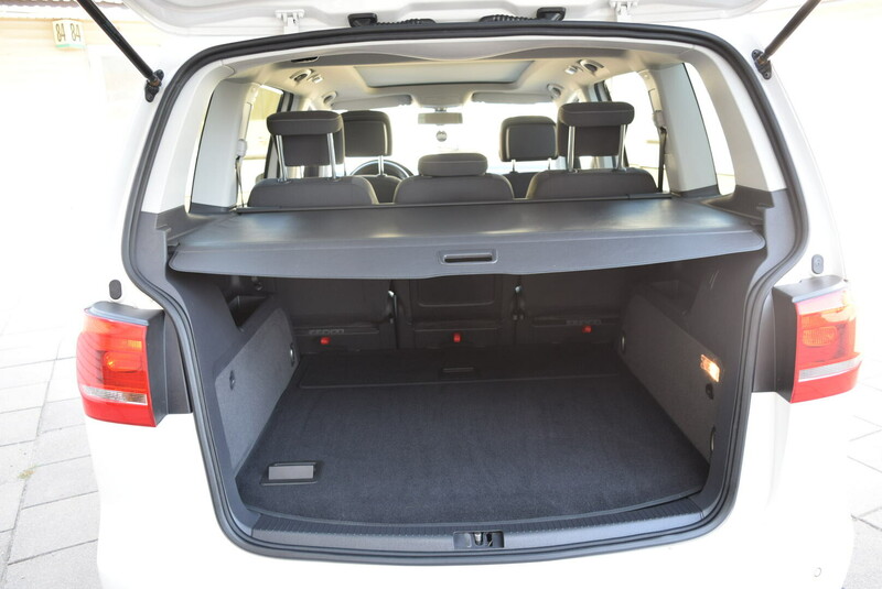 Photo 10 - Volkswagen Touran I 2012 y