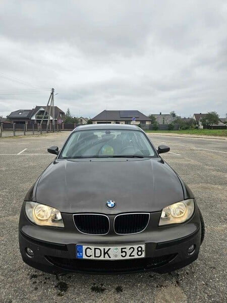 Nuotrauka 2 - Bmw 118 2006 m Sedanas