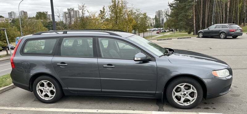 Photo 4 - Volvo V70 2009 y Wagon