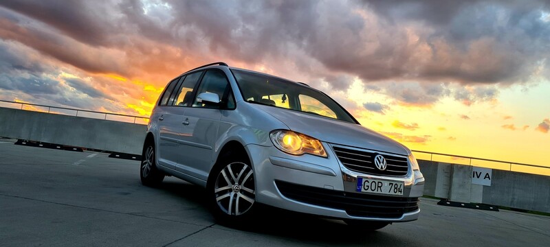 Volkswagen Touran 2008 m Vienatūris