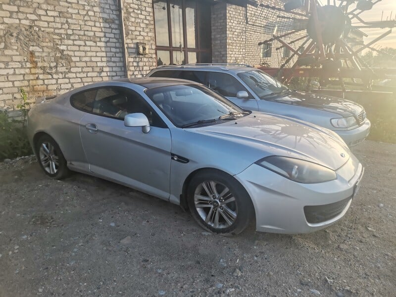 Photo 2 - Hyundai Tiburon II 2007 y