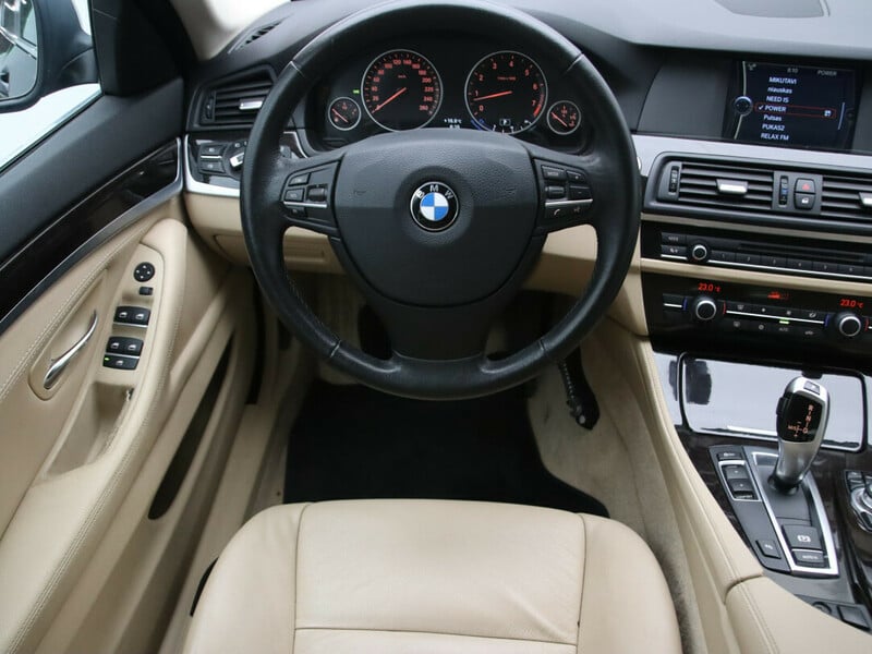 Photo 17 - Bmw 520 2012 y Sedan