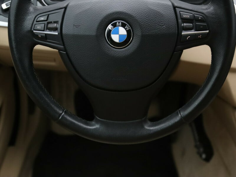 Photo 18 - Bmw 520 2012 y Sedan