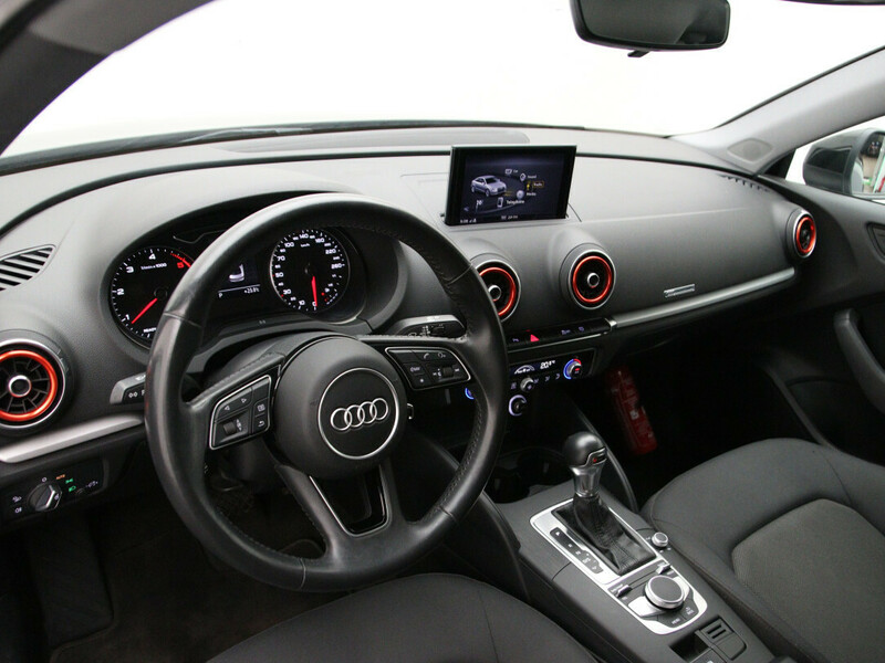 Photo 16 - Audi A3 2019 y Sedan