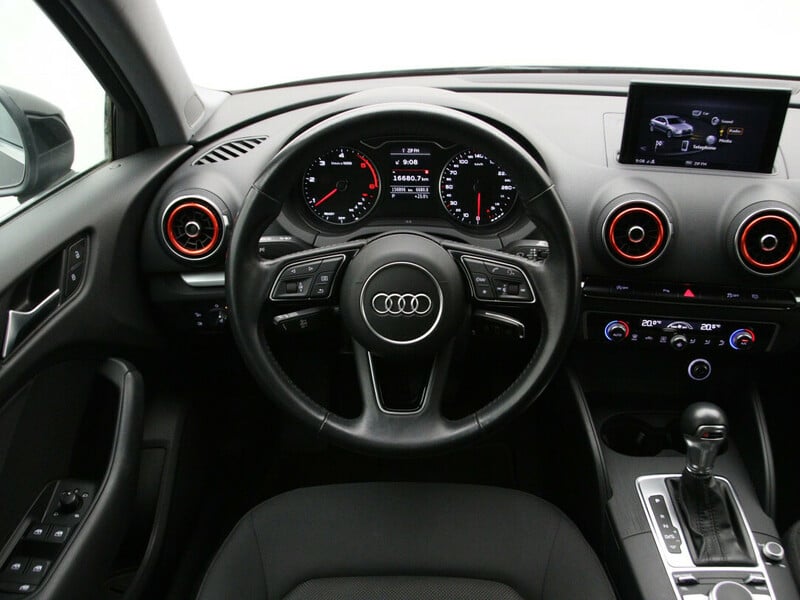 Photo 17 - Audi A3 2019 y Sedan