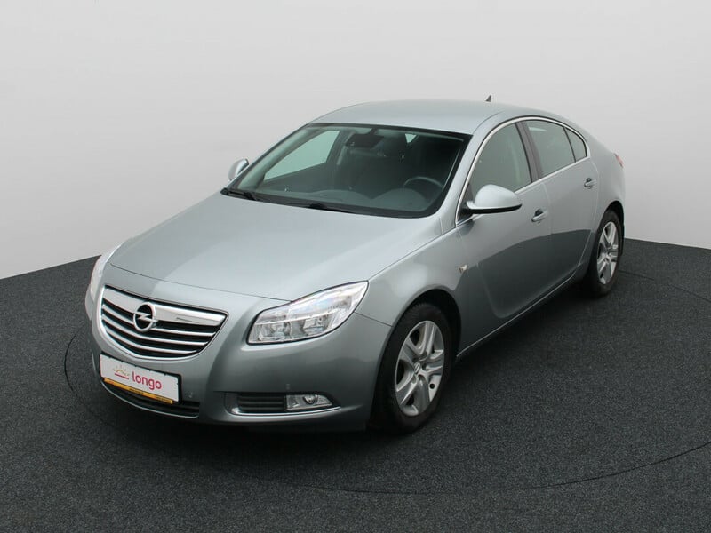 Opel Insignia 2012 г Хэтчбек