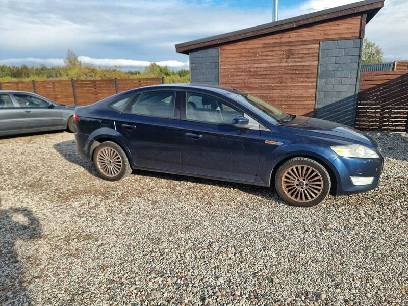 Photo 3 - Ford Mondeo 2008 y Hatchback