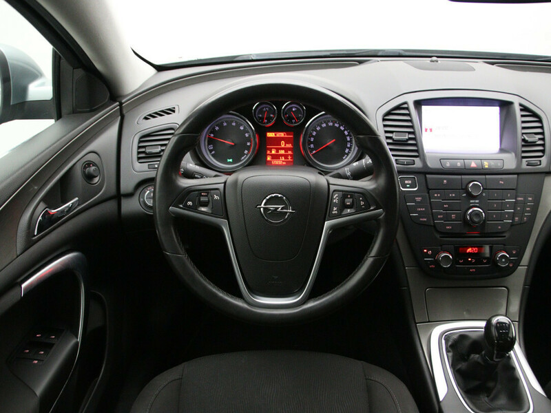 Photo 17 - Opel Insignia 2012 y Hatchback