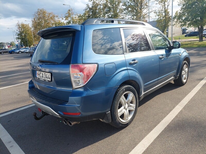 Subaru Forester III 2008 y