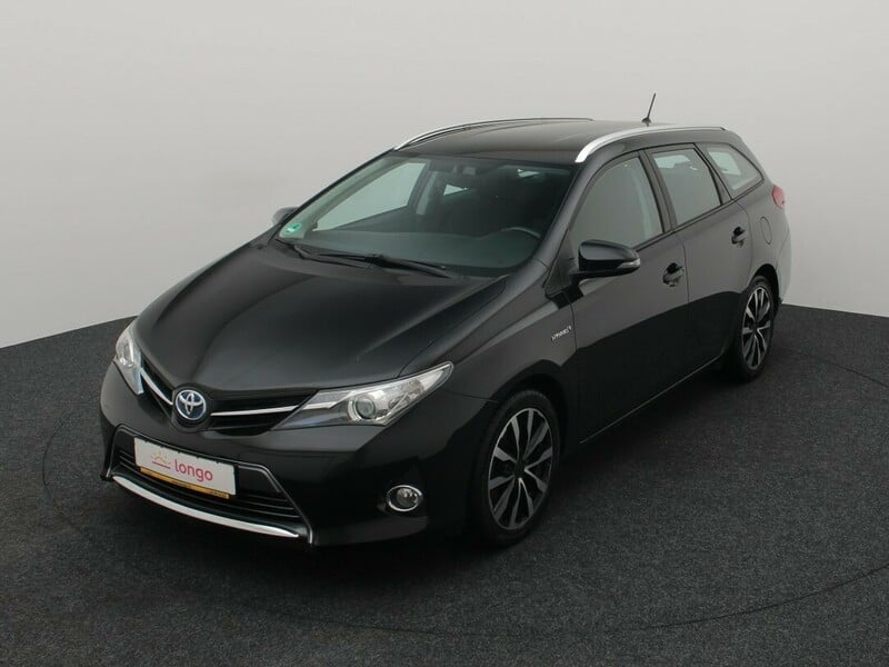 Toyota Auris 2014 y Wagon