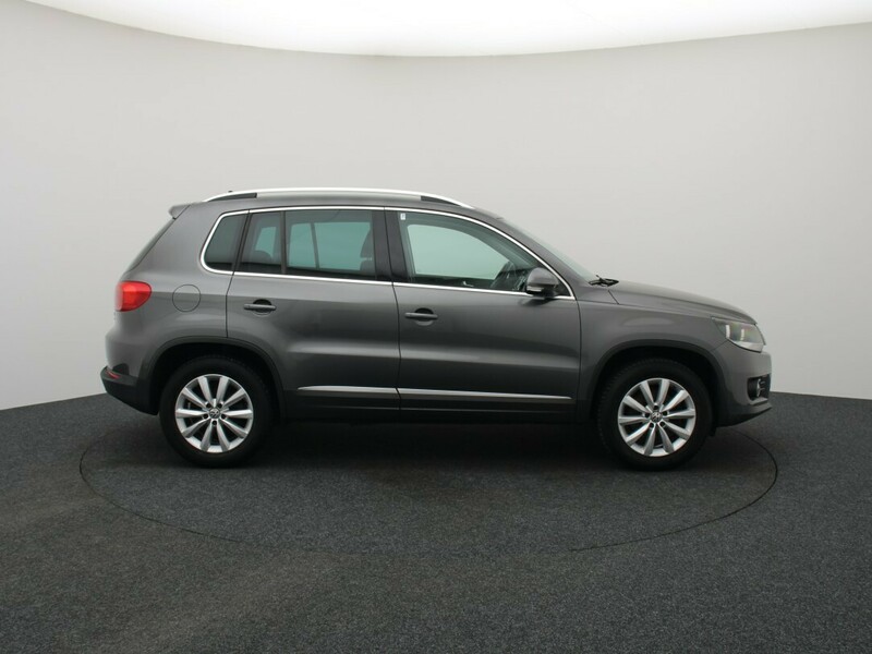 Фотография 9 - Volkswagen Tiguan 2013 г Внедорожник / Кроссовер