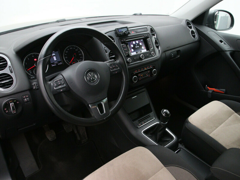 Фотография 16 - Volkswagen Tiguan 2013 г Внедорожник / Кроссовер