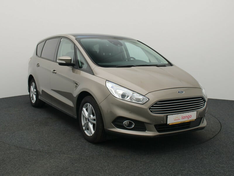 Photo 10 - Ford S-Max 2019 y Minibus