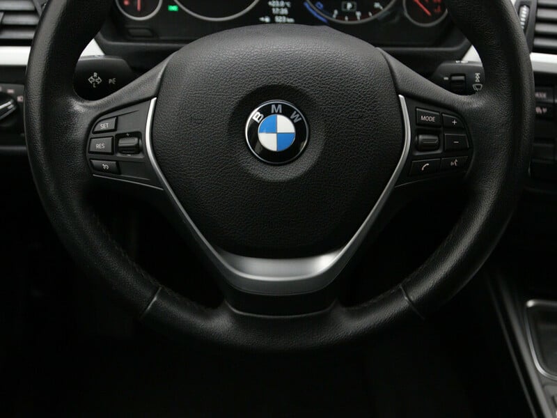 Photo 18 - Bmw 320 2012 y Sedan