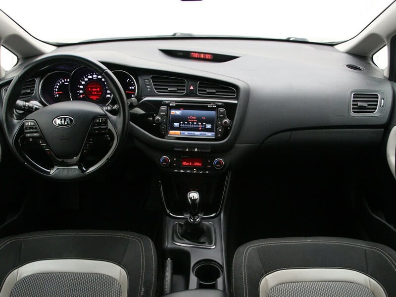 Nuotrauka 2 - Kia Cee&apos;d 2013 m Universalas