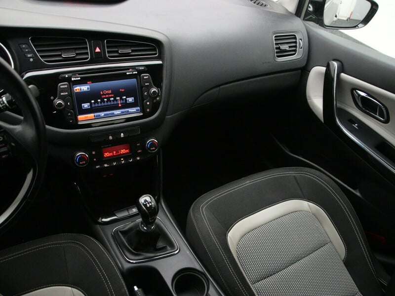 Nuotrauka 21 - Kia Cee&apos;d 2013 m Universalas