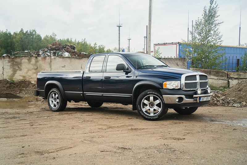 Dodge RAM V8 2003 г