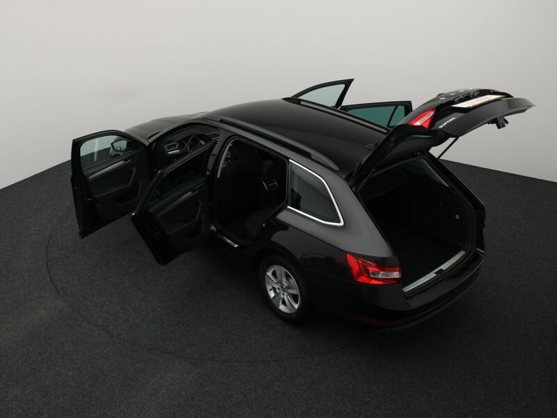 Photo 13 - Skoda Superb 2021 y Wagon